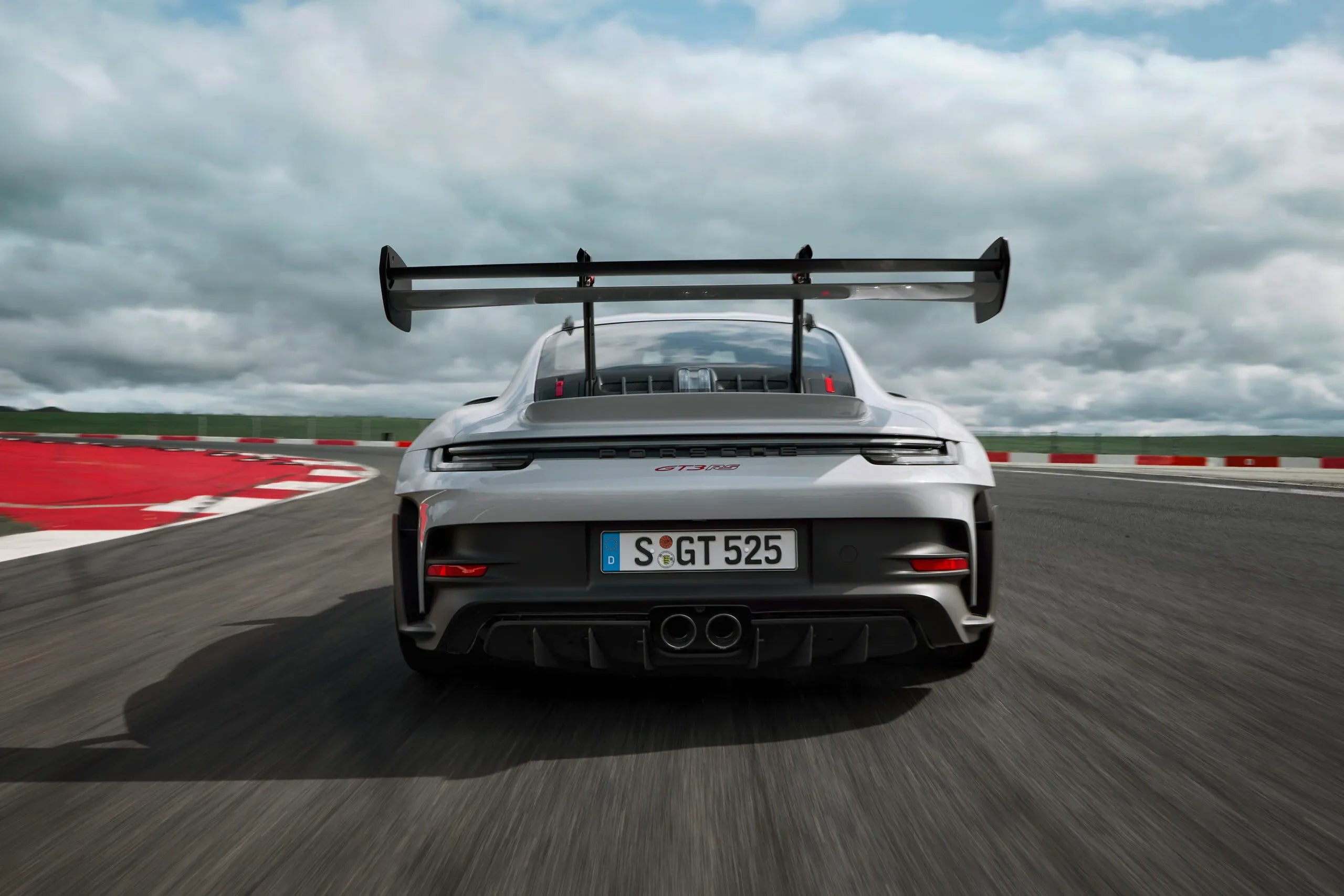 PORSCHE